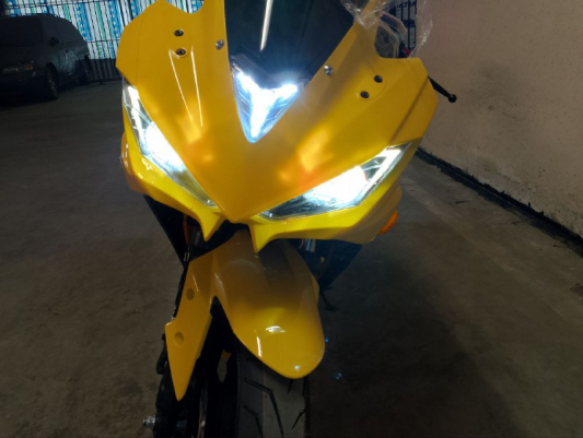 Электромотоцикл Yamaha R3