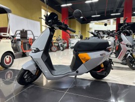 Электроскутер Ninebot F2z110 Max серебристый