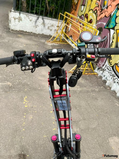 Электросамокат Syccyba Currus Pantera