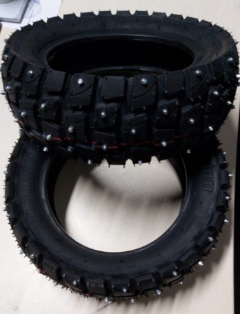 Зимняя резина (шипы) 10 дюймов для электросамоката